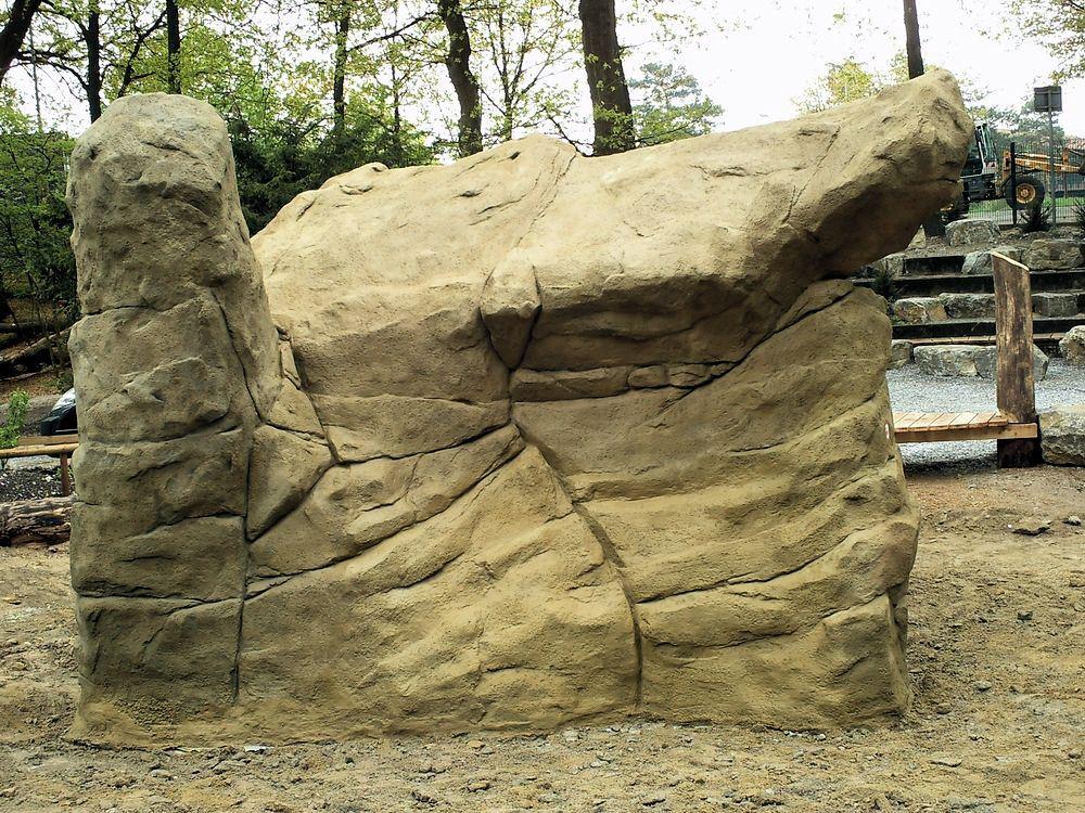 Kunstfelsen Natur-Optik - Kunstfelsen aus Beton in Natur-Optik können echte Felsen nachbilden. Sie sind als Kletterfelsen geeignet und zudem ein optisches Highlight. Kunstfelsen Natur-Optik - Kletterfelsen aus Spritzbeton