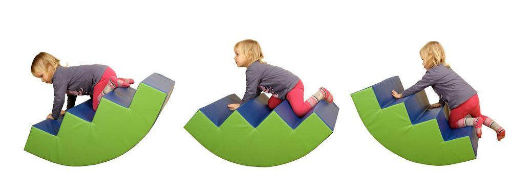 Motorik-Element-Treppenwippen - Während Kinder auf Wippen balancieren und schaukeln verbessern sie spielerisch ihren Gleichgewichtssinn. Motorik-Element-Treppenwippen - gefertigt in Deutschland