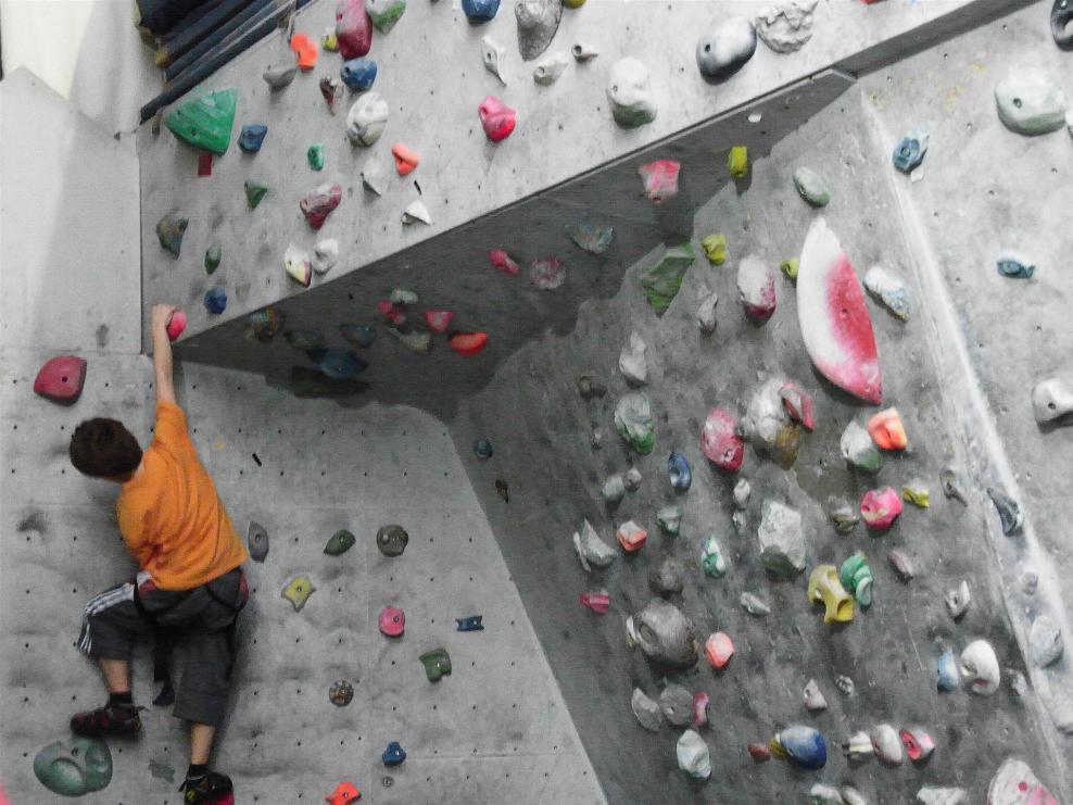 Boulder- und Kletterwand