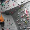 Boulder- und Kletterwand