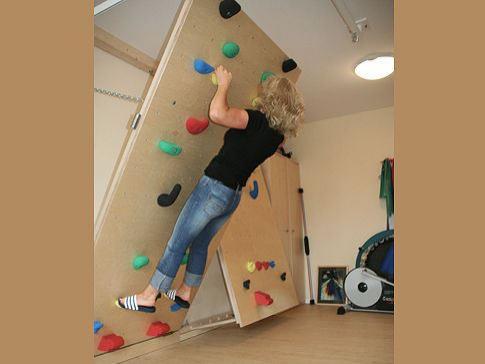 Therapie-Kletterwand