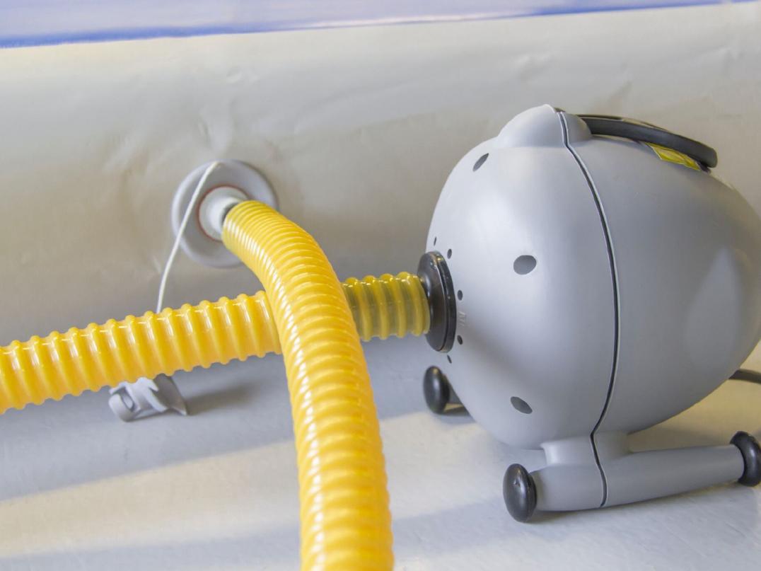 Elektropumpe zum Befüllen von AirTrack Produkten